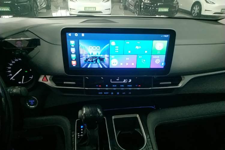 Used Toyota SIENNA 2021 2.5L Hybrid Comfort Edition Audio And AC Panel