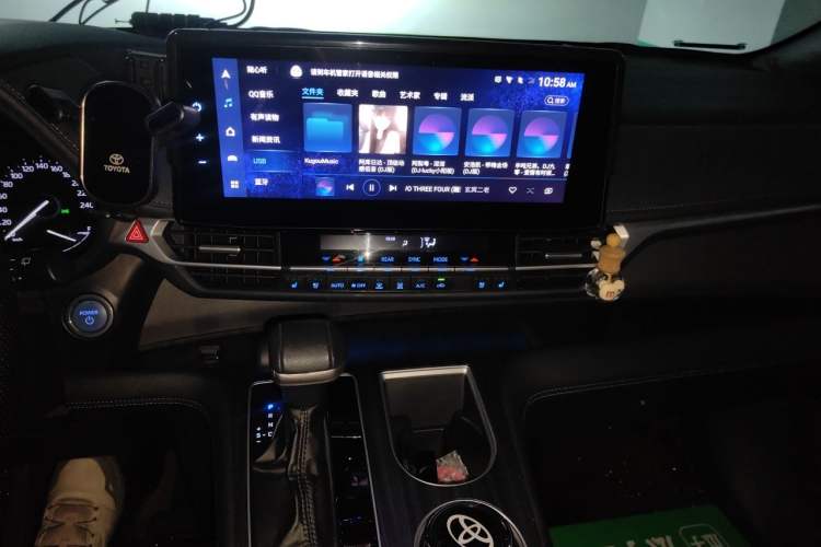 Used Toyota SIENNA 2021 2.5L Hybrid Premium Edition Audio And AC Panel