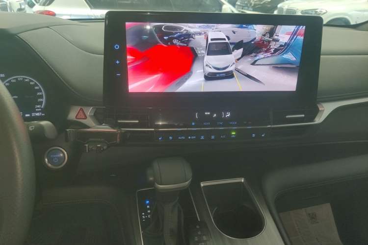 Used Toyota SIENNA 2021 2.5L Hybrid Premium Edition Audio And AC Panel