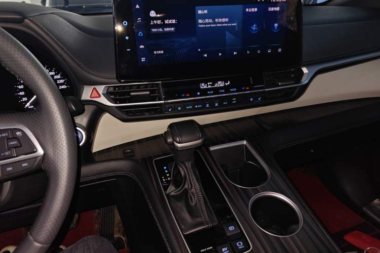 Used Toyota SIENNA 2021 2.5L Hybrid Premium Edition Audio And AC Panel