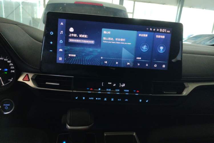 Used Toyota SIENNA 2021 2.5L Hybrid Premium Edition Audio And AC Panel