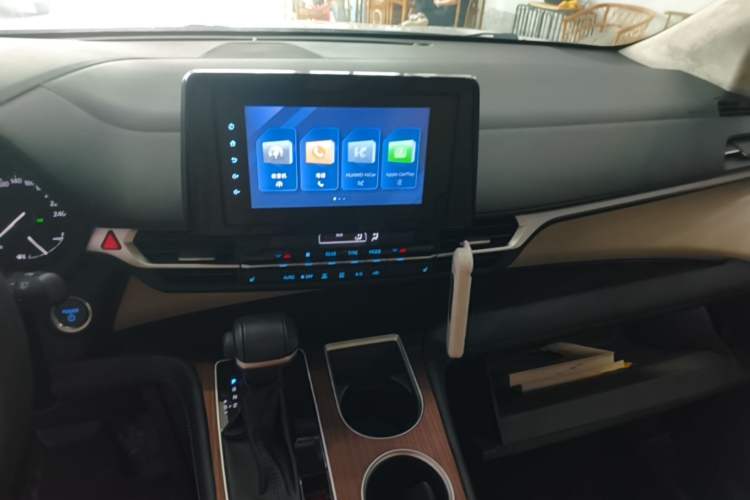 Used Toyota SIENNA 2021 2.5L Hybrid Luxury Edition Audio And AC Panel