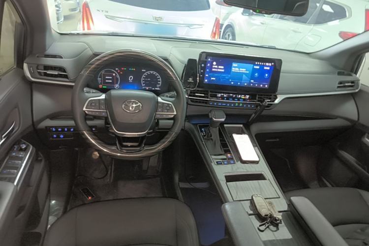 Used Toyota SIENNA 2021 2.5L Hybrid Ultimate Edition Center Console