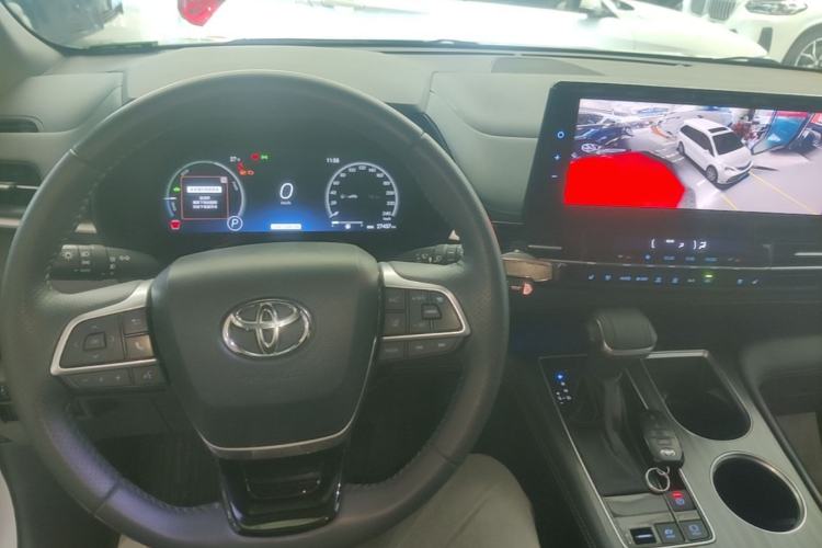 Used Toyota SIENNA 2021 2.5L Hybrid Premium Edition Center Console