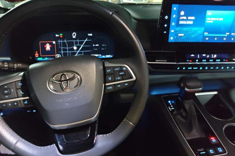 Used Toyota SIENNA 2021 2.5L Hybrid Ultimate Edition Center Console