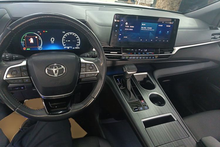 Used Toyota SIENNA 2021 2.5L Hybrid Ultimate Edition Center Console