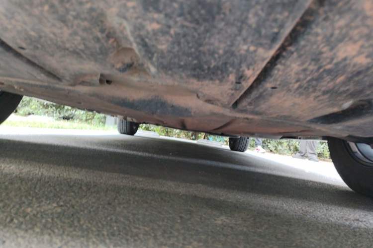 Used Toyota SIENNA 2021 2.5L Hybrid Premium Edition Chassis Front