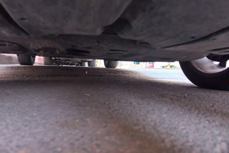 Used Toyota SIENNA 2021 2.5L Hybrid Premium Edition Chassis Front