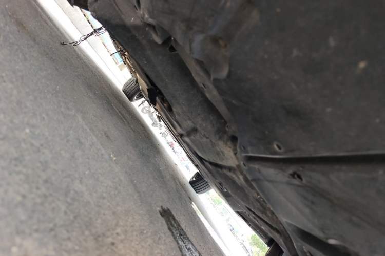 Used Toyota SIENNA 2021 2.5L Hybrid Premium Edition Chassis Front