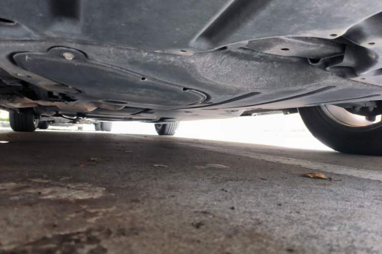 Used Toyota SIENNA 2021 2.5L Hybrid Premium Edition Chassis Front