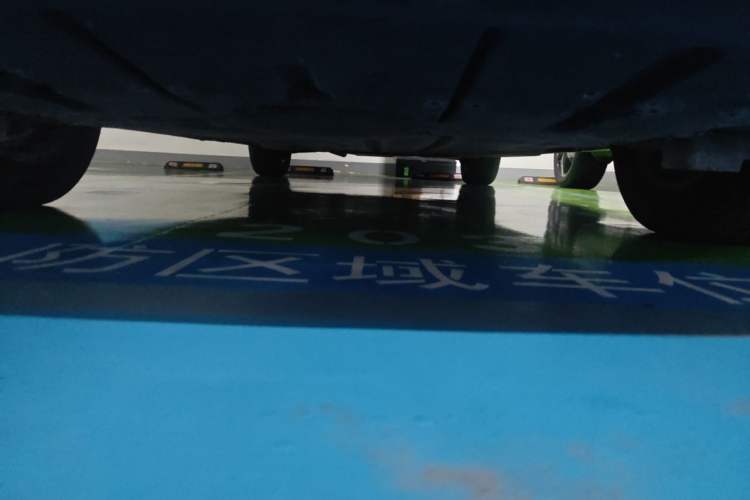 Used Toyota SIENNA 2021 2.5L Hybrid Comfort Edition Chassis Front