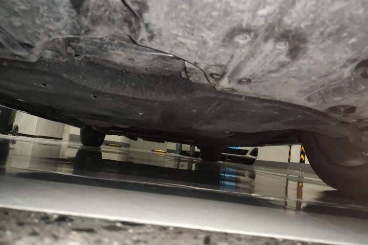Used Toyota SIENNA 2021 2.5L Hybrid Platinum Edition Chassis Front