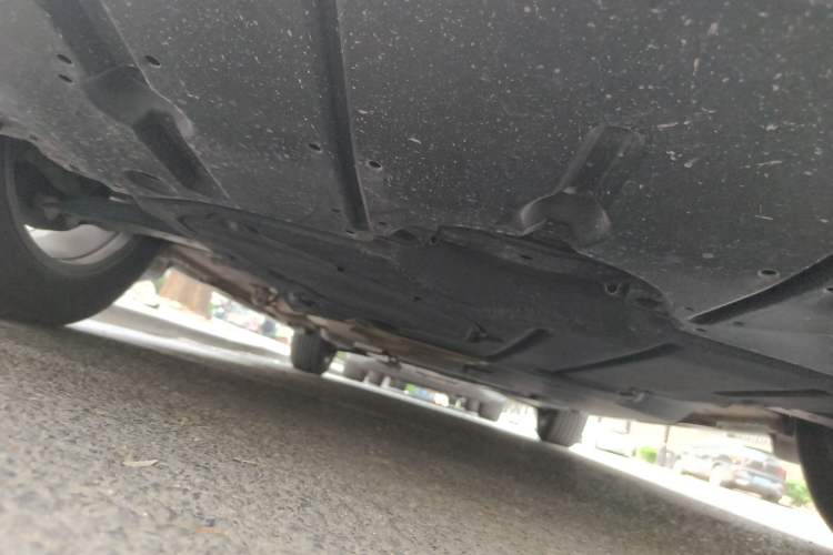 Used Toyota SIENNA 2021 2.5L Hybrid Platinum Edition Chassis Front
