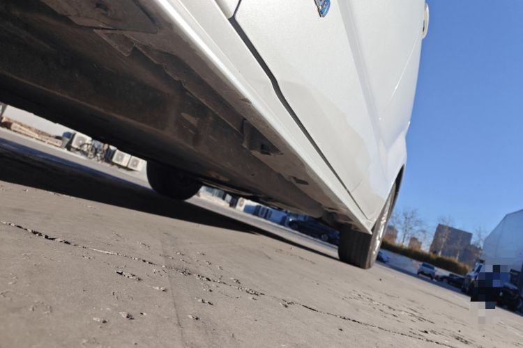 Used Toyota SIENNA 2021 2.5L Hybrid Comfort Edition Chassis Front Left