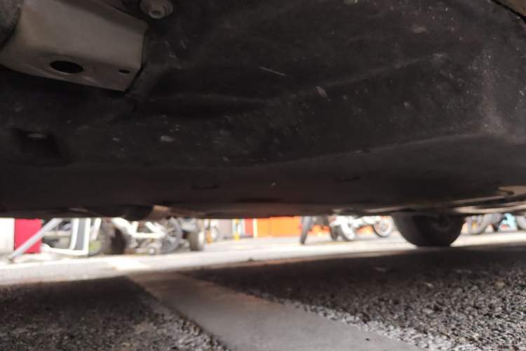 Used Toyota SIENNA 2021 2.5L Hybrid Premium Edition Chassis Front Left