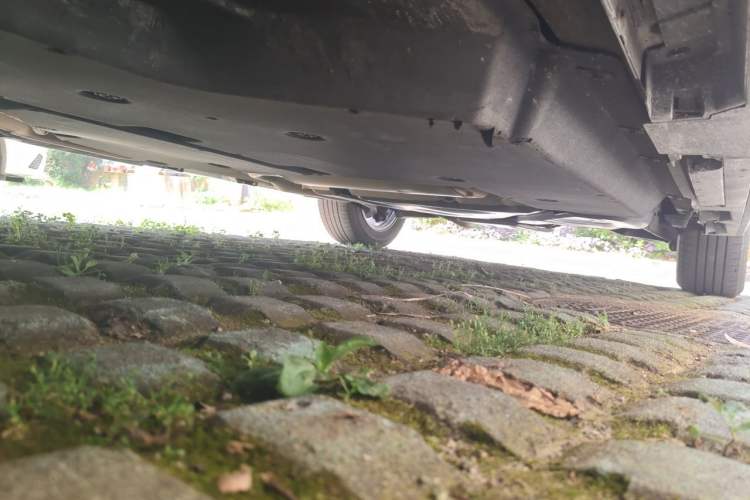 Used Toyota SIENNA 2021 2.5L Hybrid Ultimate Edition Chassis Front Left