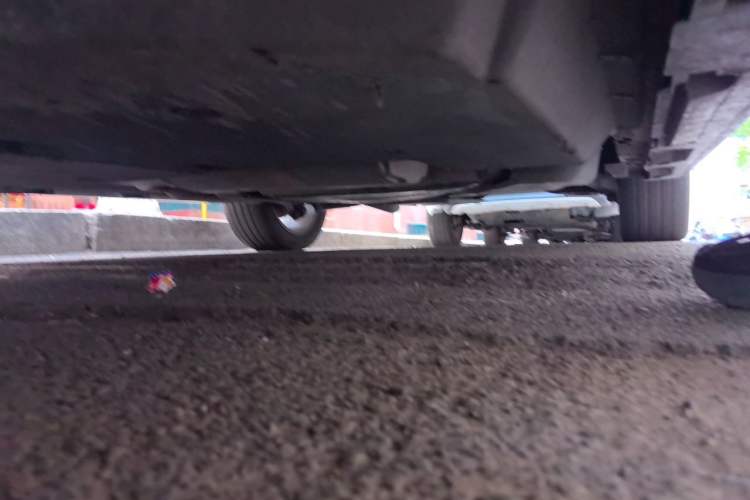 Used Toyota SIENNA 2021 2.5L Hybrid Premium Edition Chassis Front Left