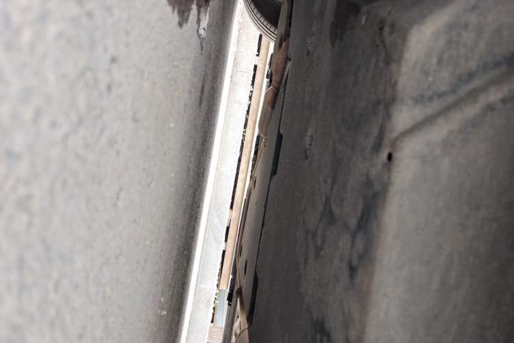 Used Toyota SIENNA 2021 2.5L Hybrid Premium Edition Chassis Front Left