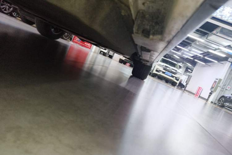 Used Toyota SIENNA 2021 2.5L Hybrid Ultimate Edition Chassis Front Left