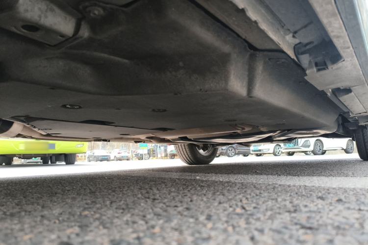 Used Toyota SIENNA 2021 2.5L Hybrid Platinum Edition Chassis Front Left