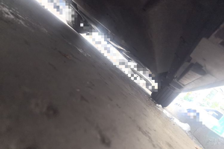 Used Toyota SIENNA 2021 2.5L Hybrid Platinum Edition Chassis Front Left