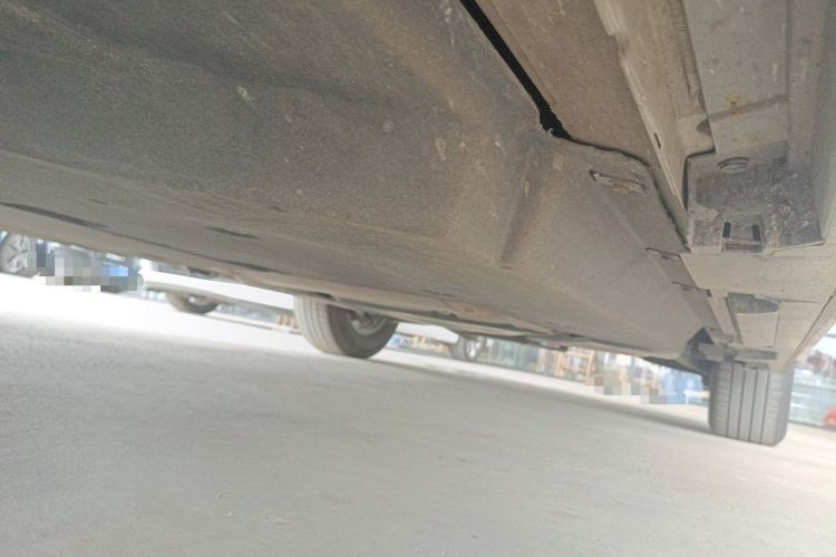 Used Toyota SIENNA 2021 2.5L Hybrid Premium Edition Chassis Front Left