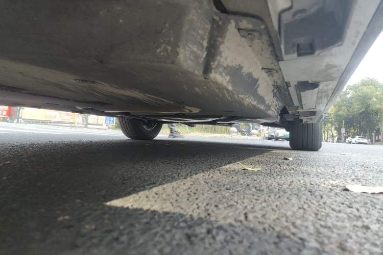 Used Toyota SIENNA 2021 2.5L Hybrid Premium Edition Chassis Front Left