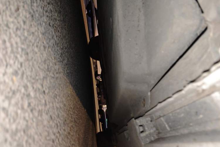 Used Toyota SIENNA 2021 2.5L Hybrid Luxury Edition Chassis Front Left