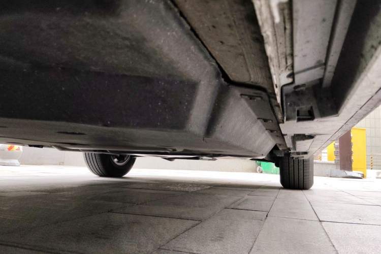 Used Toyota SIENNA 2021 2.5L Hybrid Premium Edition Chassis Front Left