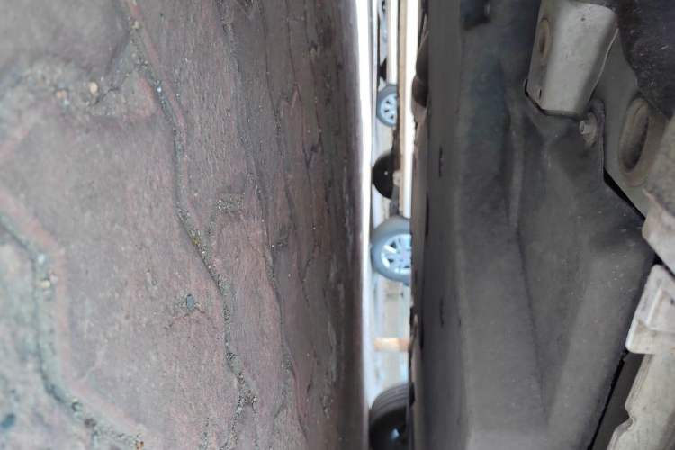 Used Toyota SIENNA 2021 2.5L Hybrid Platinum Edition Chassis Front Left