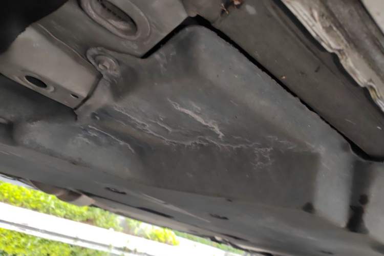 Used Toyota SIENNA 2021 2.5L Hybrid Luxury Edition Chassis Front Left
