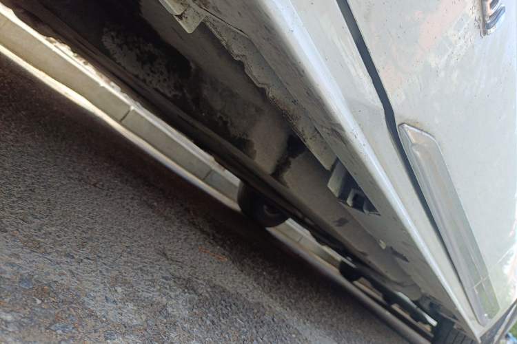 Used Toyota SIENNA 2021 2.5L Hybrid Comfort Edition Chassis Front Left