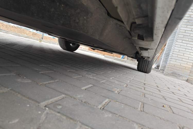 Used Toyota SIENNA 2021 2.5L Hybrid Ultimate Edition Chassis Front Left