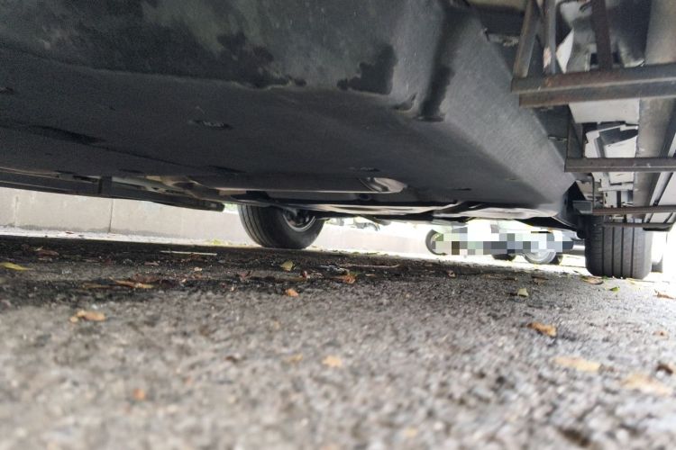 Used Toyota SIENNA 2021 2.5L Hybrid Comfort Edition Chassis Front Left