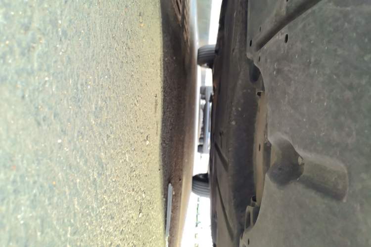 Used Toyota SIENNA 2021 2.5L Hybrid Platinum Edition Chassis Front