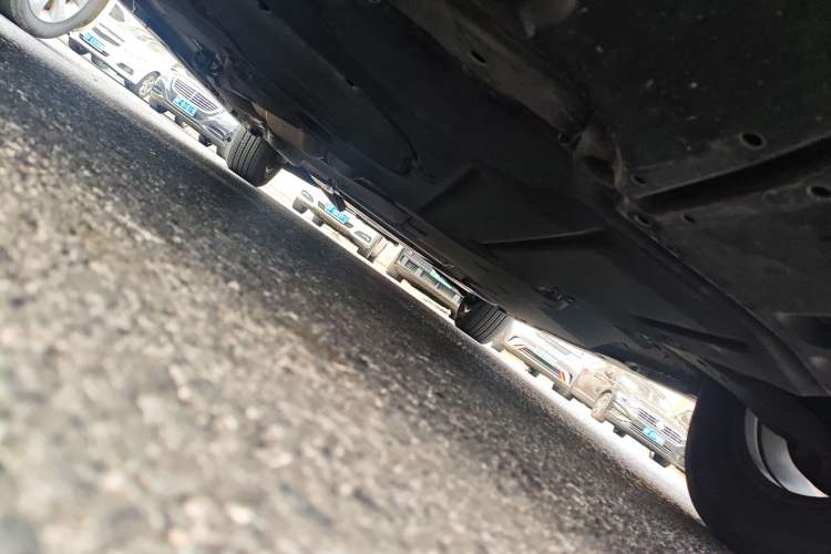 Used Toyota SIENNA 2021 2.5L Hybrid Comfort Edition Chassis Front