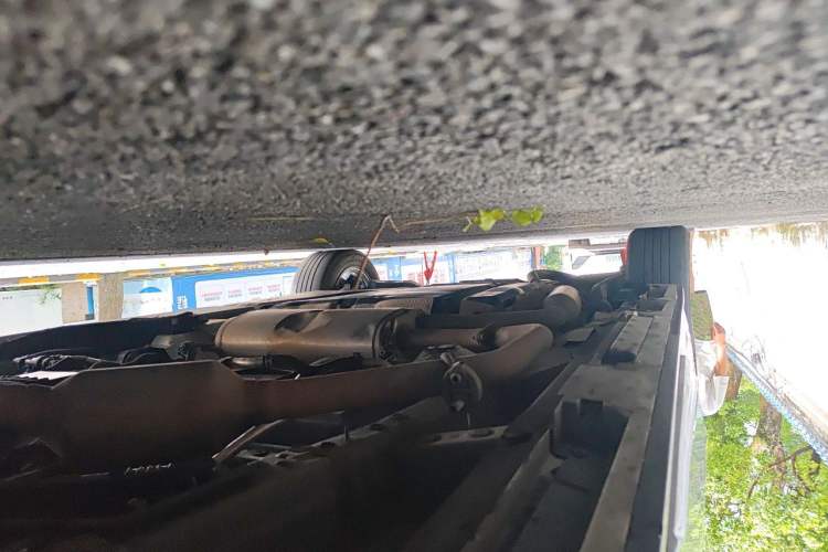 Used Toyota SIENNA 2021 2.5L Hybrid Platinum Edition Chassis Front Right