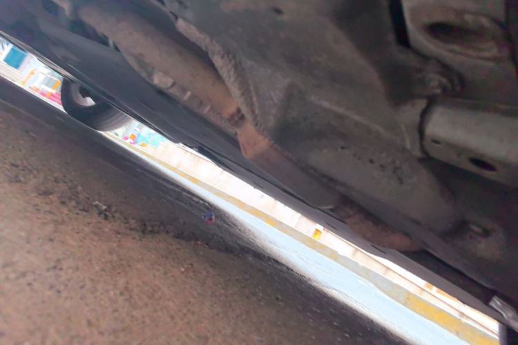 Used Toyota SIENNA 2021 2.5L Hybrid Premium Edition Chassis Front Right
