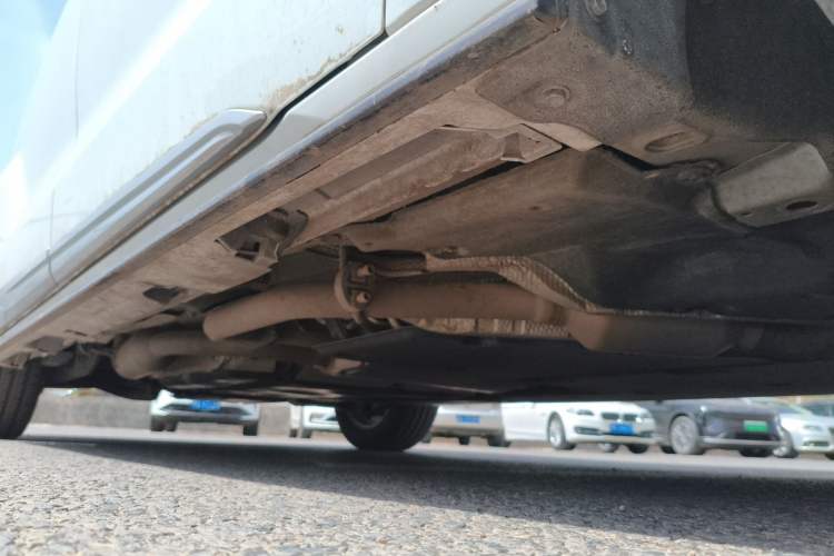 Used Toyota SIENNA 2021 2.5L Hybrid Platinum Edition Chassis Front Right