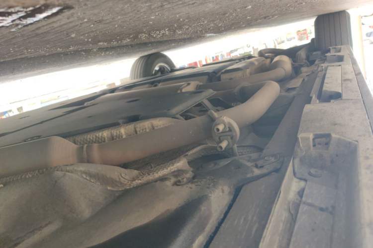 Used Toyota SIENNA 2021 2.5L Hybrid Premium Edition Chassis Front Right