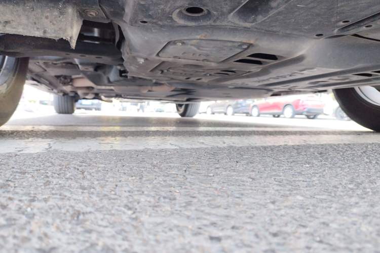 Used Toyota SIENNA 2021 2.5L Hybrid Platinum Edition Chassis Front Right