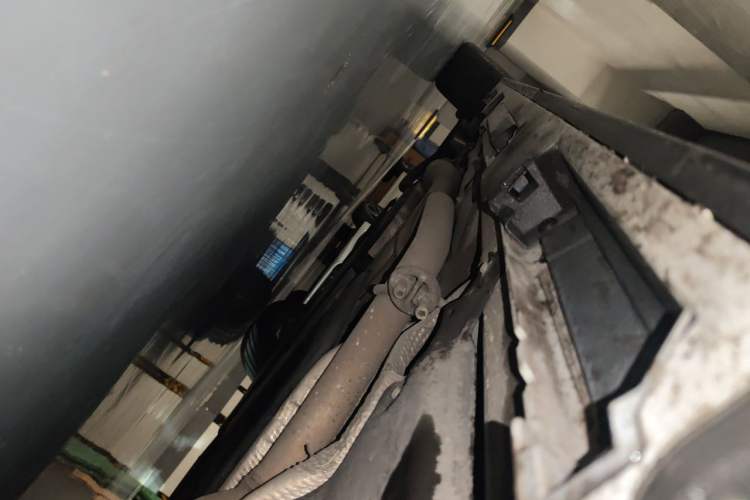 Used Toyota SIENNA 2021 2.5L Hybrid Platinum Edition Chassis Front Right