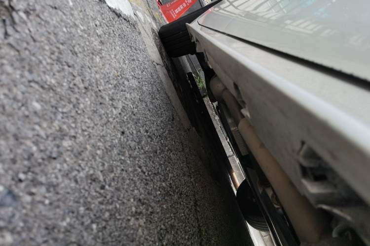 Used Toyota SIENNA 2021 2.5L Hybrid Comfort Edition Chassis Front Right