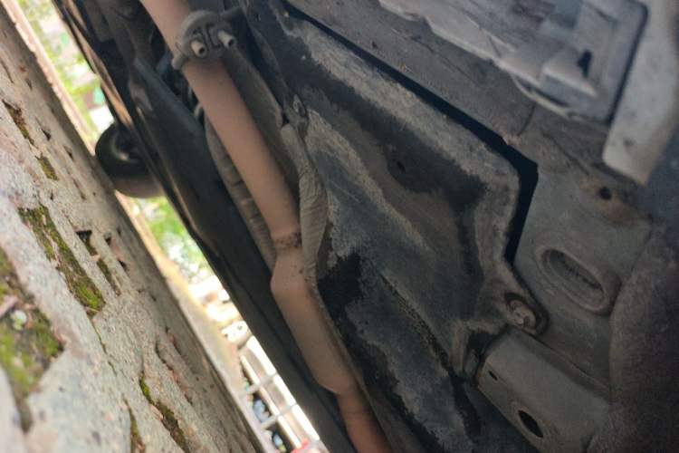 Used Toyota SIENNA 2021 2.5L Hybrid Platinum Edition Chassis Front Right