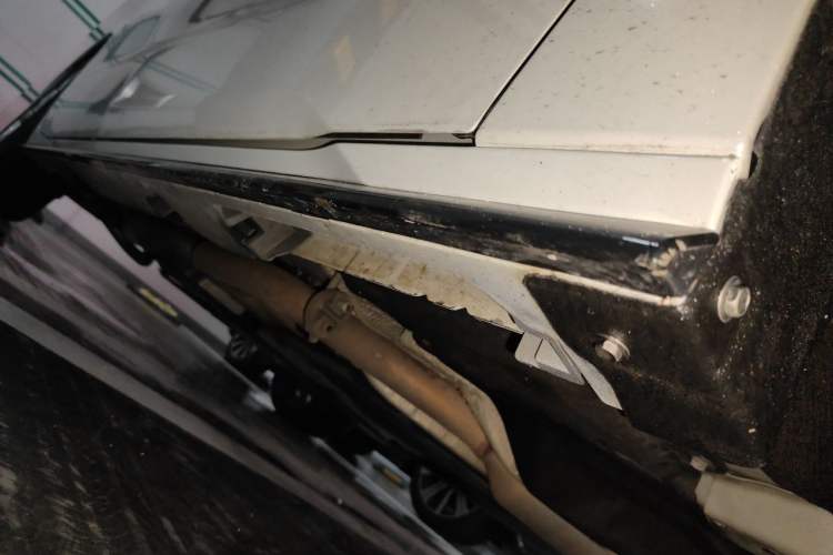 Used Toyota SIENNA 2021 2.5L Hybrid Premium Edition Chassis Front Right