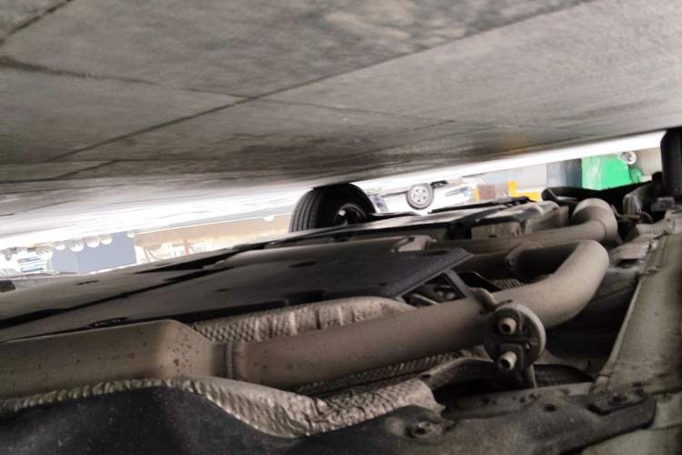 Used Toyota SIENNA 2021 2.5L Hybrid Premium Edition Chassis Front Right