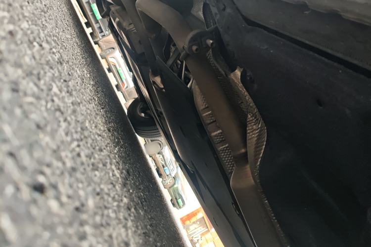 Used Toyota SIENNA 2021 2.5L Hybrid Comfort Edition Chassis Front Right