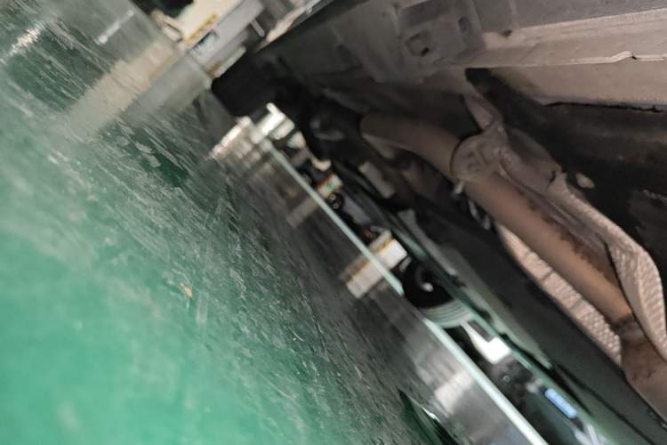 Used Toyota SIENNA 2021 2.5L Hybrid Platinum Edition Chassis Front Right