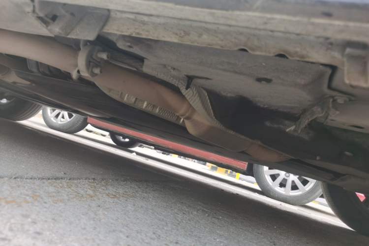 Used Toyota SIENNA 2021 2.5L Hybrid Platinum Edition Chassis Front Right