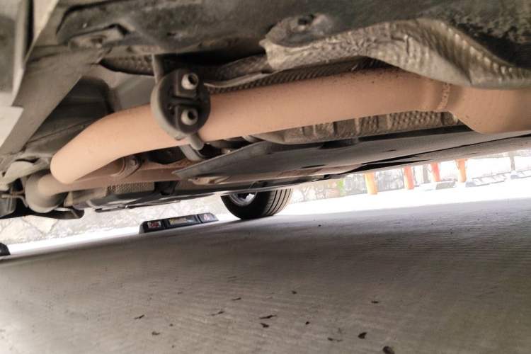 Used Toyota SIENNA 2021 2.5L Hybrid Platinum Edition Chassis Front Right